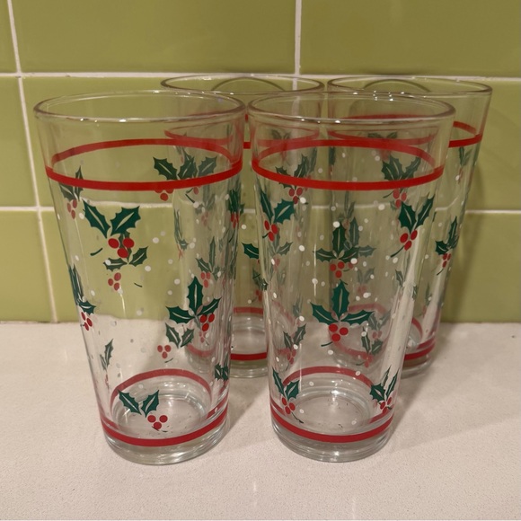 Festive Holiday Glasses with Holly Design - Set of 4 - Picture 2 of 9